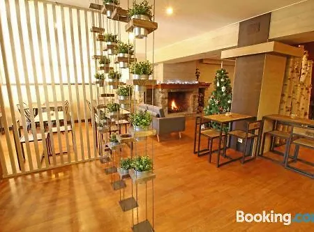 Sno Mont Romies Hotel 2*